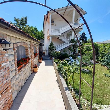 Apartmani Dijana Palit Ngoại thất bức ảnh
