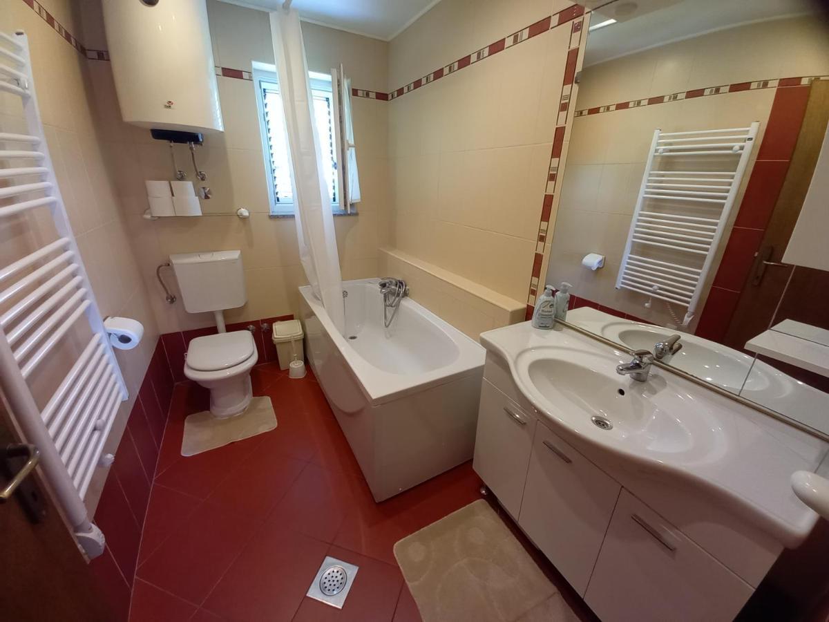 Apartmani Dijana Palit Ngoại thất bức ảnh