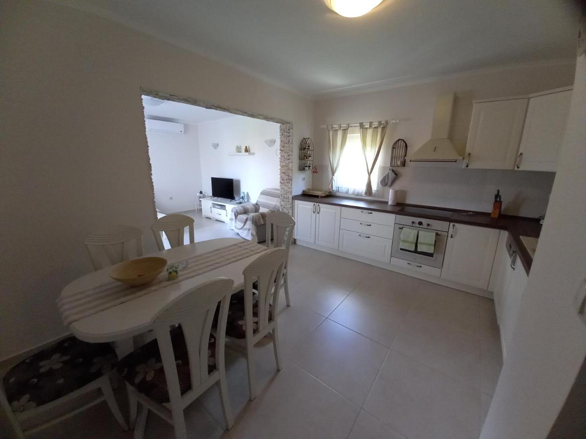 Apartmani Dijana Palit Ngoại thất bức ảnh
