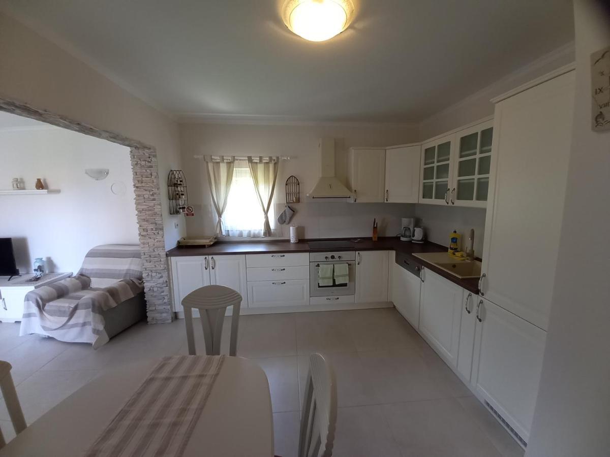 Apartmani Dijana Palit Ngoại thất bức ảnh