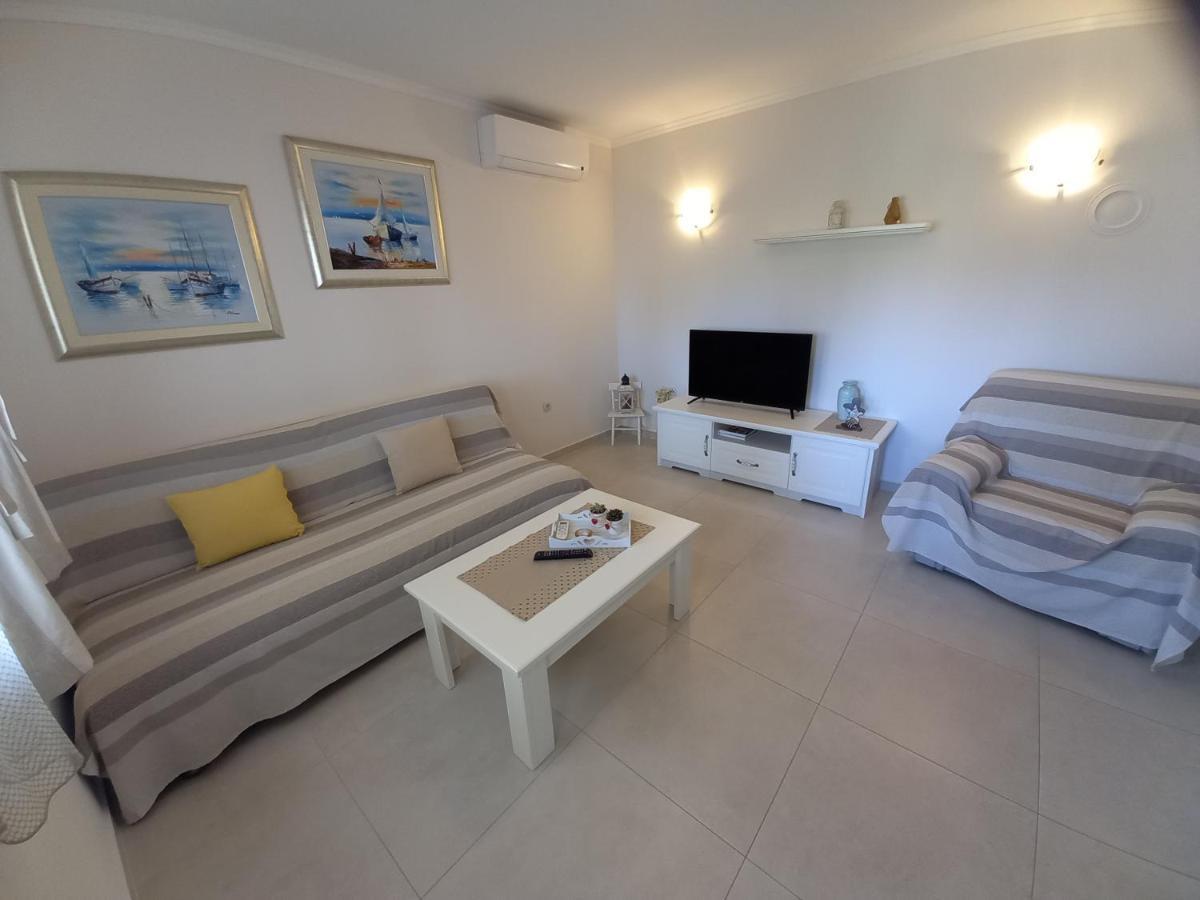 Apartmani Dijana Palit Ngoại thất bức ảnh