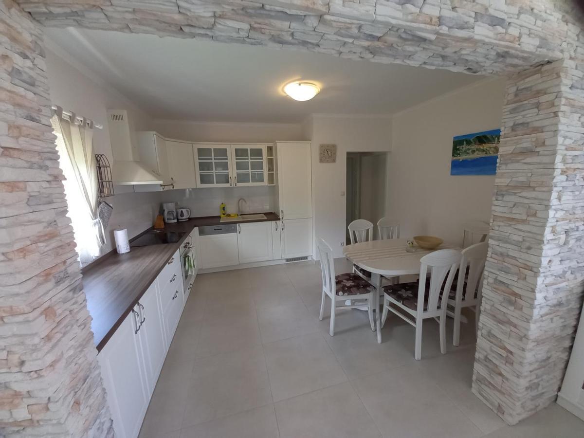 Apartmani Dijana Palit Ngoại thất bức ảnh