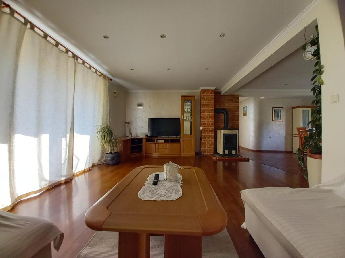 Apartmani Dijana Palit Ngoại thất bức ảnh